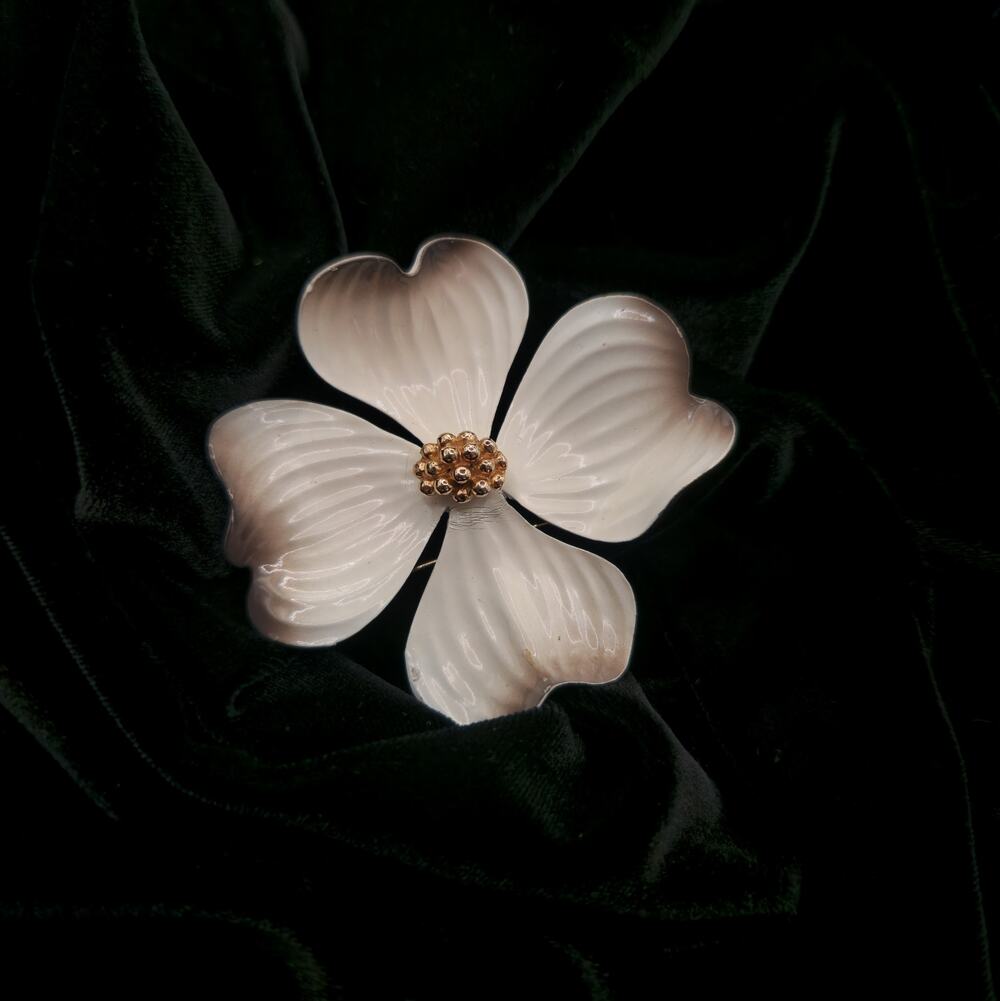 vintage brooch enamel flower dogwood signed marvella